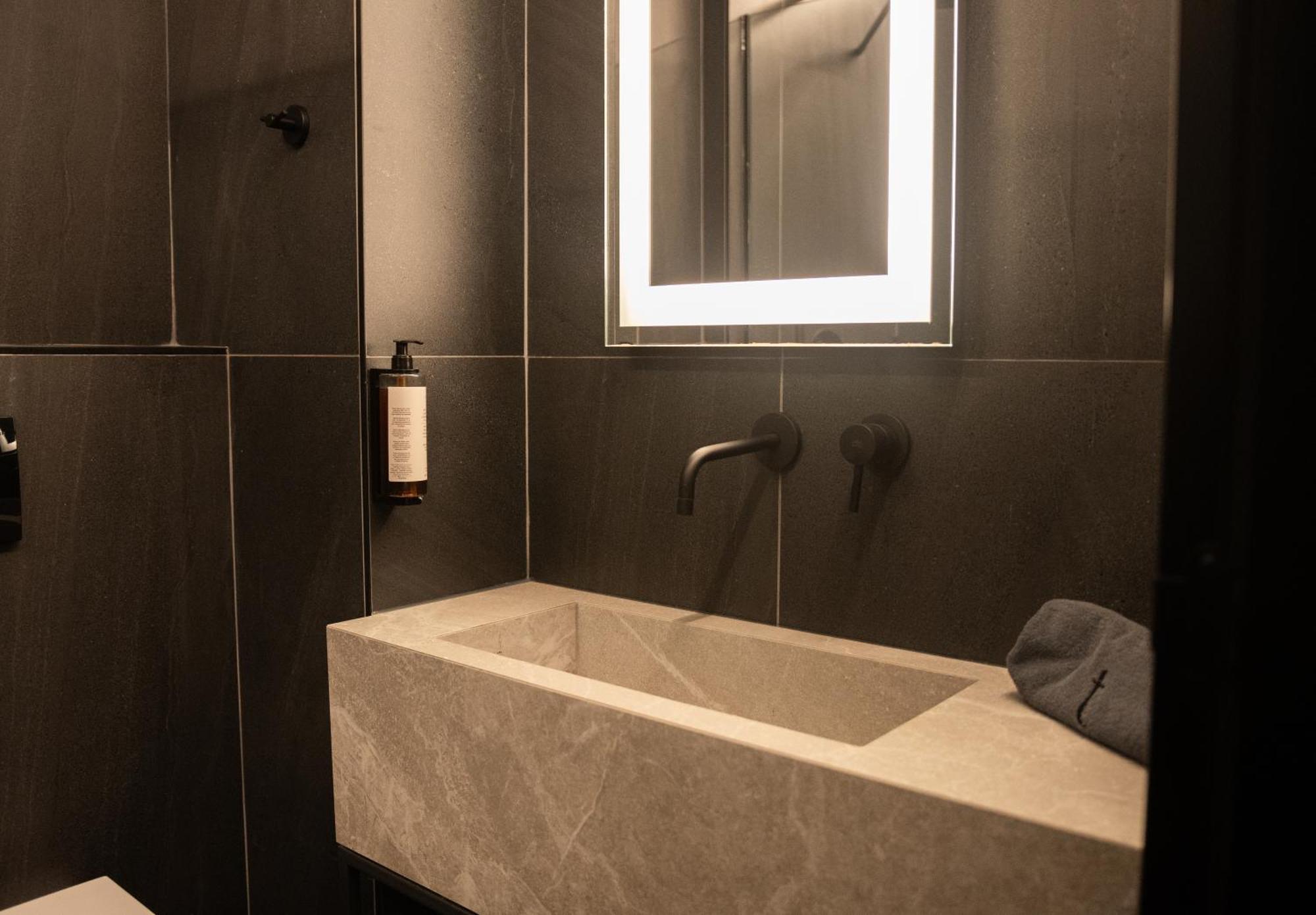 Taskou Luxury Suites Салоніки Екстер'єр фото